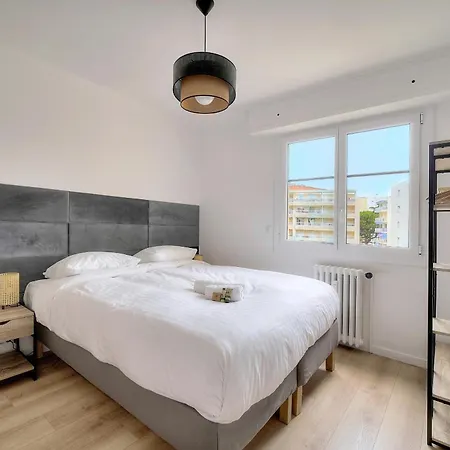 Apartment 3 Pieces Moderne Proche Martinez Et Plages A2b249 *